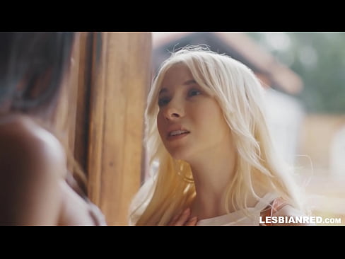 ❤️ Dziewczyna wraca do domu kilka miesięcy później i kończy się na tym, że zjada cipkę macochy ☑ Porn video at us ﹏